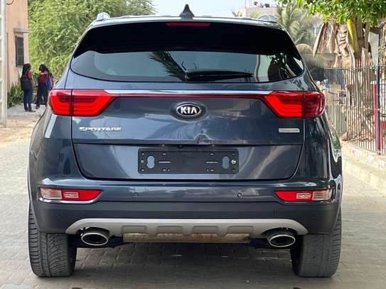 KIA SPORTAGE image 4