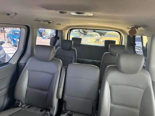 Hyundai Starex 2017 image 9