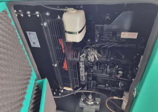GROUPE ÉLECTROGÈNE CUMMINS NEUF image 8