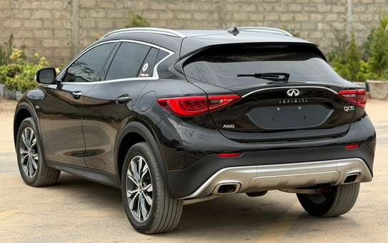 Infiniti QX30 2018 image 10