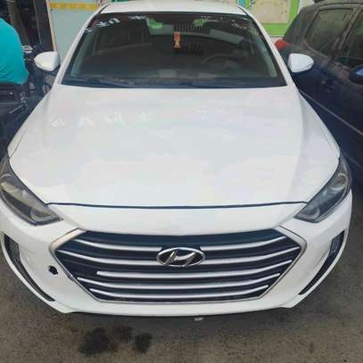 Hyundai elantra image 3