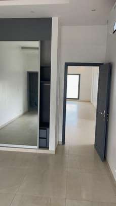 Appartement F4 à louer aux Mamelles image 5