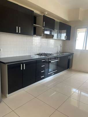 Appartement lumineux de 4 chambre à louer Dakar image 2