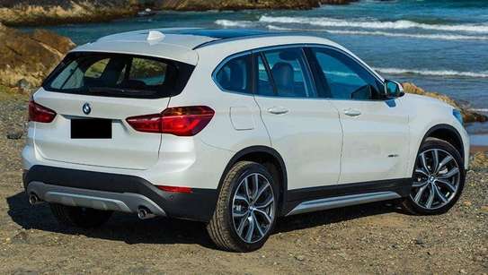 BMW X1 xDrive 18d Steptronic (SUV/tout-terrain) image 1
