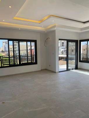 Appartement f4 à louer aux Almadies image 4