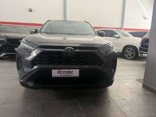 Toyota RAV4 2020 image 10