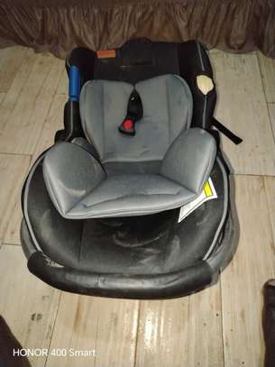 Chaise auto bébé image 1