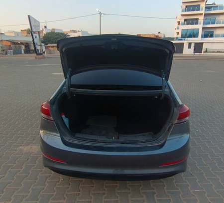 HYUNDAN ELANTRA 2017 image 8