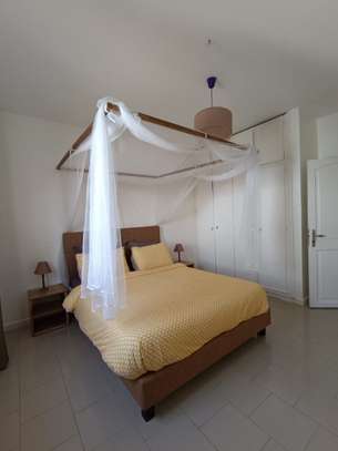 Superbe T2 Meublé - Les Almadies image 5