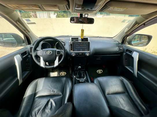Toyota  land cruiser prado  TXL 2014 image 9