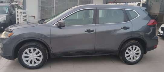 Nissan rogue 2017 image 3