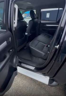 Toyota Hilux 2017 Automatique Diesel image 9