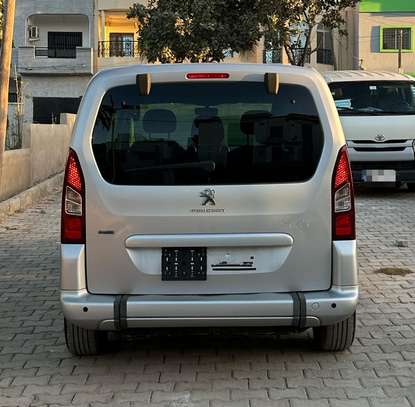 Peugeot partner 2017 image 2