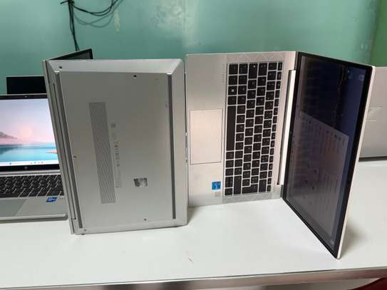Hp elitebook 830 G8 core i5 image 6