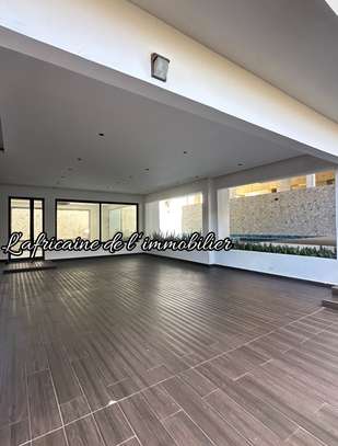 À louer – Appartement F4 de standing aux Almadies image 9