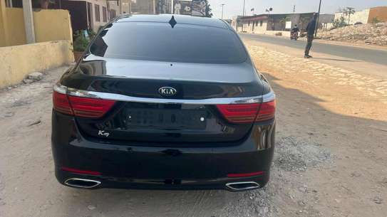 KIA K9 image 4