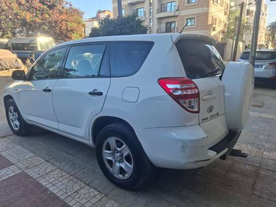 Toyota Rav 4  2011 image 3