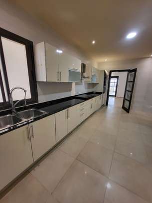 Appartement penthouse aux almadies image 5
