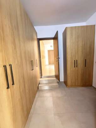 Villa 5 chambres à louer au Point E image 7