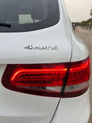 MERCEDES GLC 300 2018 image 8