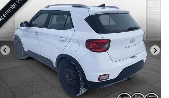 Hyundai venue 2022 image 3
