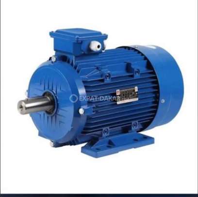 Dynamo électrique ( 2.2 kw ; 5 kw et 15 kw) image 2
