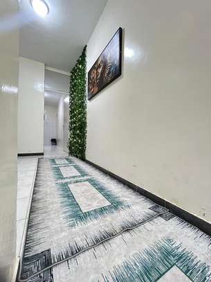 Studio haut standing avec jacuzzi au virage image 9