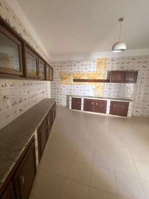 Villa commerciale à louer au Almadi méridien image 4