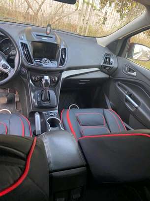 Ford escape image 3
