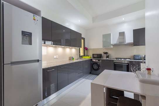Appartement F3 meublé à louer aux Almadies image 14