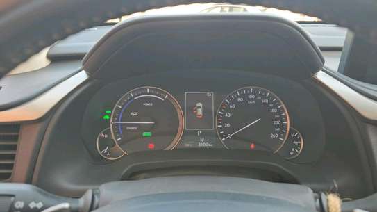Lexus image 5