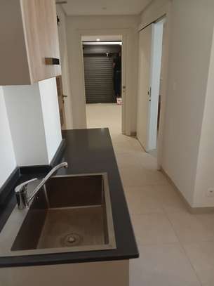 Un beau duplex neuf à louer aux almadie image 11