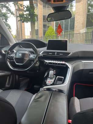 Peugeot 3008 image 3