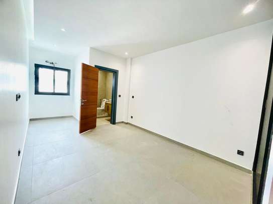 Appartement à vendre à Onomo Yoff sous location image 5
