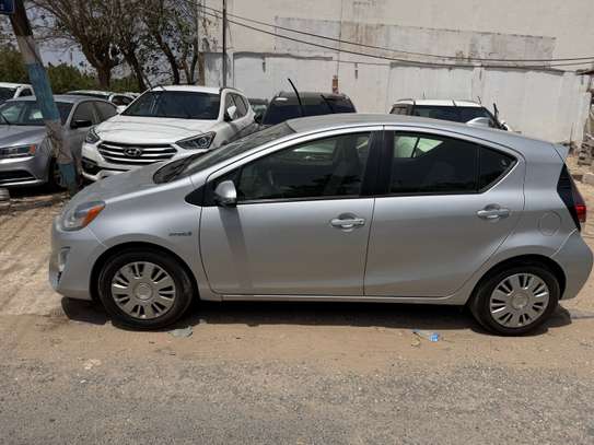Toyota Prius hybride 2017 image 10