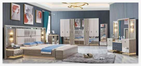 Chambre à coucher VIP 8 batants image 1