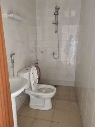 Appartement à louer à petit mbao image 7