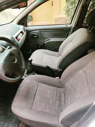 Dacia Sandero 2012 image 9