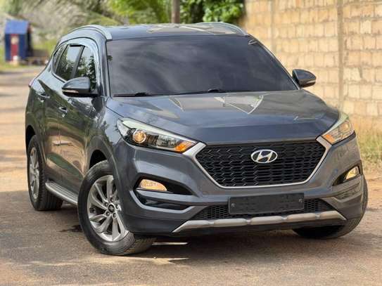 HYUNDAI TUCSON FULL OPTIONS image 1