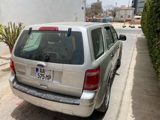 Ford escape image 6