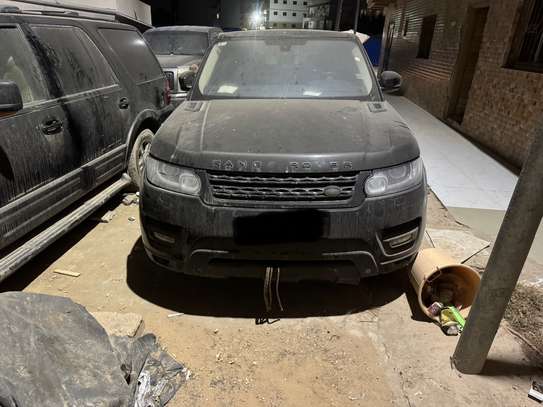 Range rover supercharged V6 Essence image 1