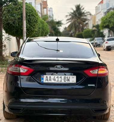 Ford Fusion image 6