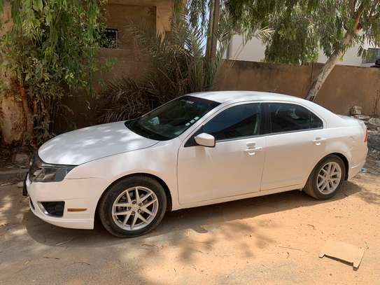 Ford Fusion image 6