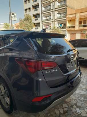 Hyundai  santafé  2017 image 4