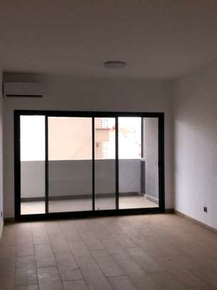 Appartement F4 à l'immeuble KALYA Zone de Captage image 4