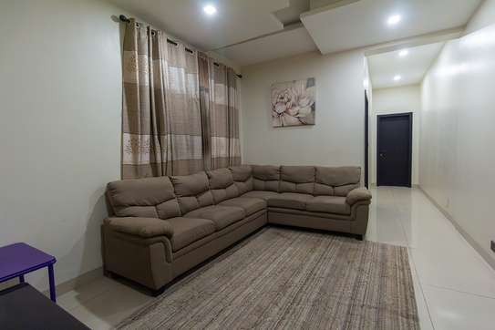 Appartement F5 meublé haut de gamme meublé à louer à Yoff image 5