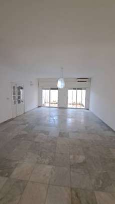 DUPLEX F5 INDEPENDANT AU COEUR DES ALMADIES image 3