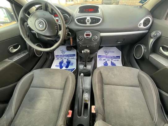 Renault Clio image 6