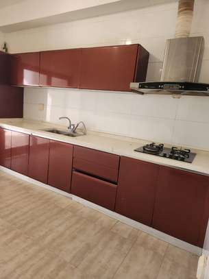 Appartement a loué aux Almadies route king fahd image 2