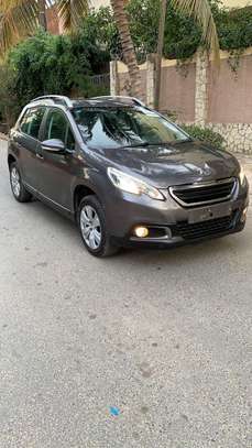 Peugeot 2008 image 2